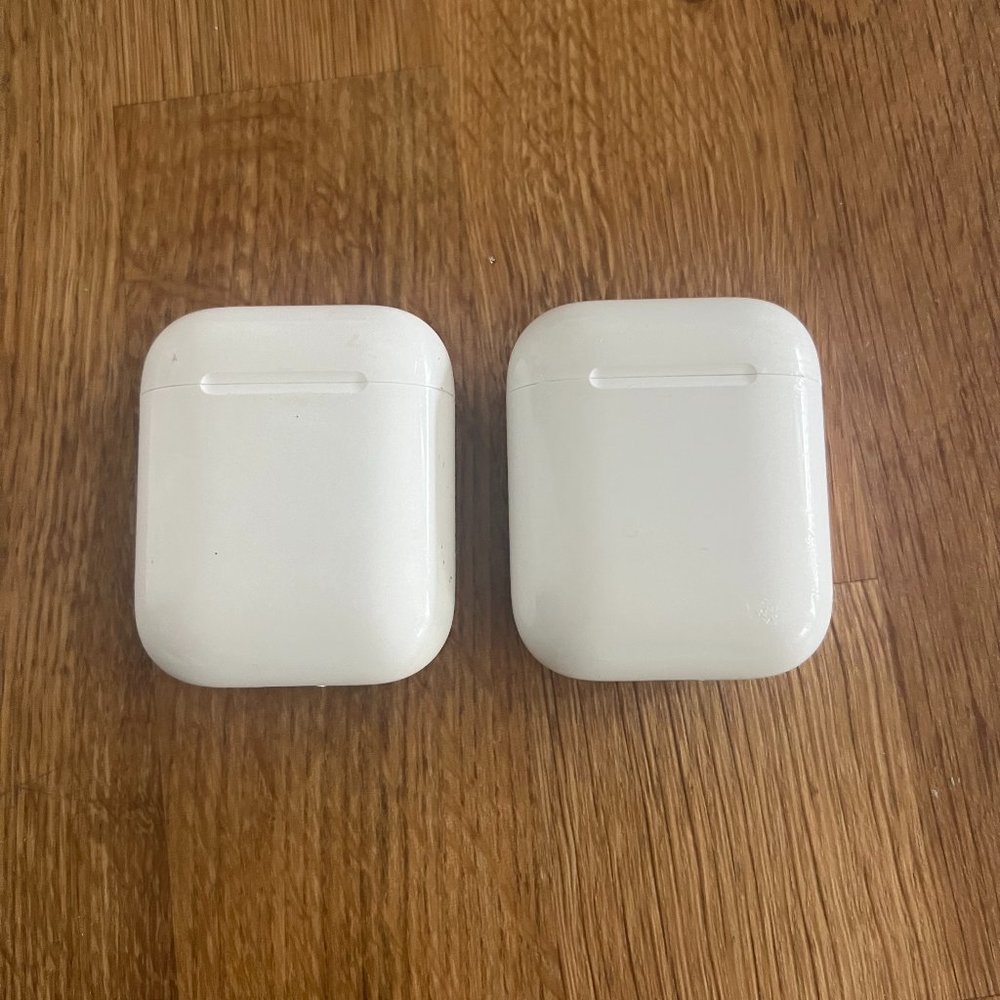 Airpod case (2nd generation)